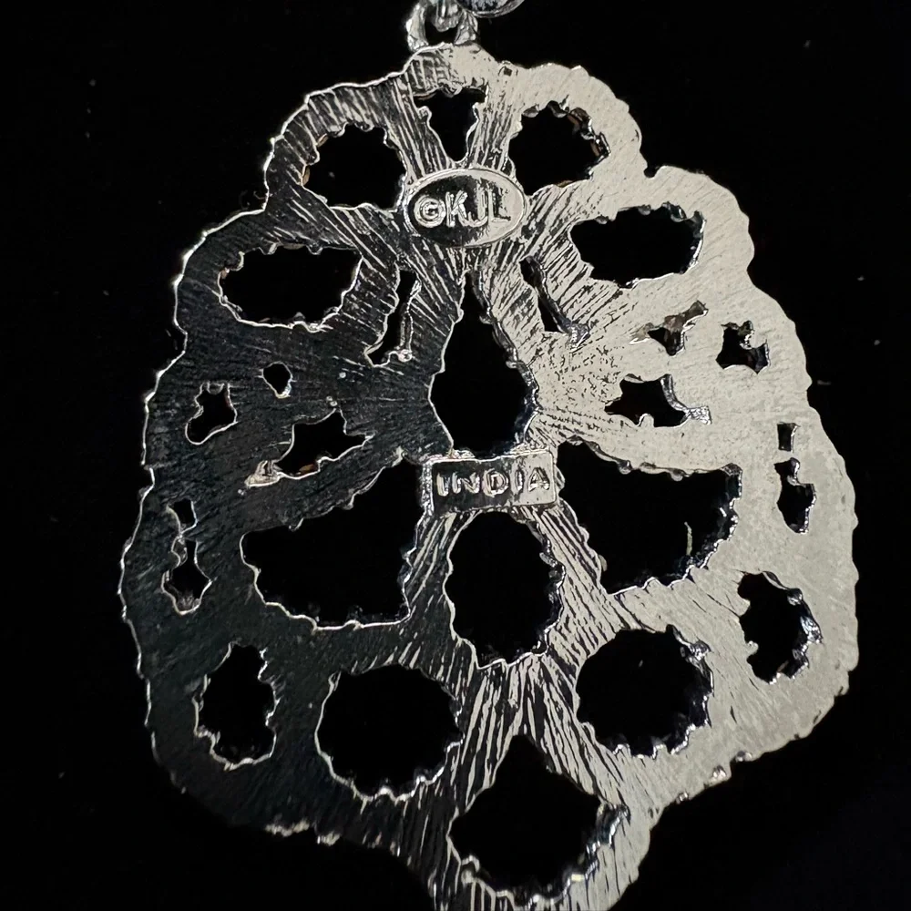 Kenneth Jay Lane crystal chandelier Earrings - Picture 4 of 4